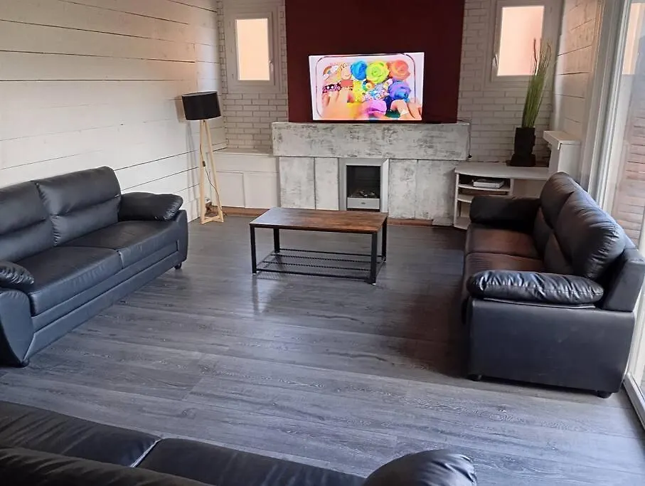 Appartement Lourdes Proche Sanctuaire Duplex 12 Voyageurs 150M2 Lit Bebe Et Balcon Fumeur En Exterieur